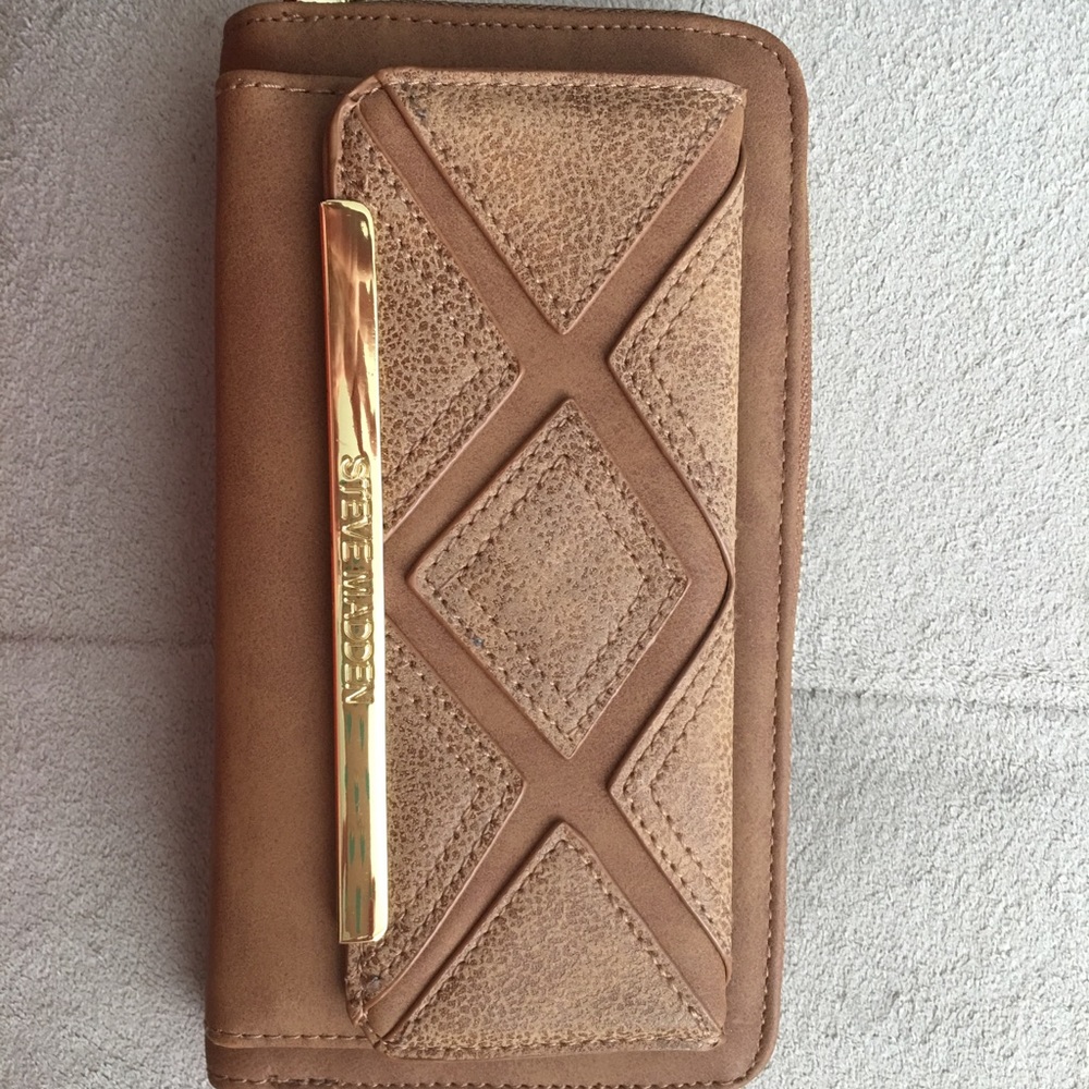 Steve Madden wallet